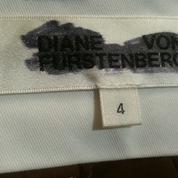 Dianne VF Pleated High Rise Pants - Picture 6 of 11